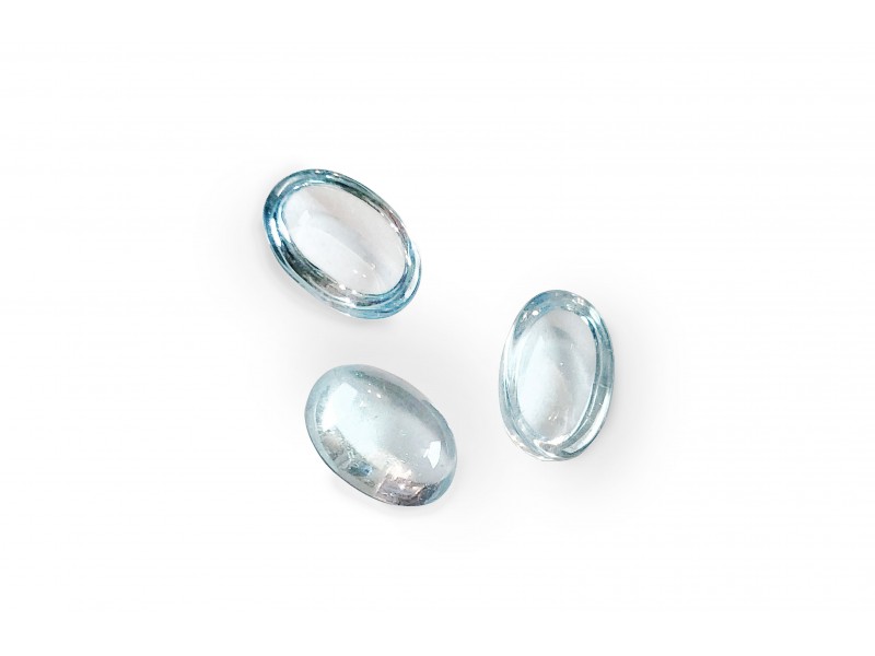 Aquamarine Cabs, Oval - 4 x 6mm