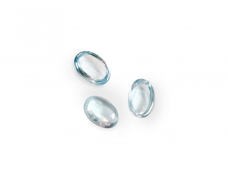 Aquamarine Cabs, Oval - 4mm x 3mm