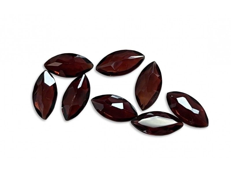 garnet faceted marquise 5x10mm