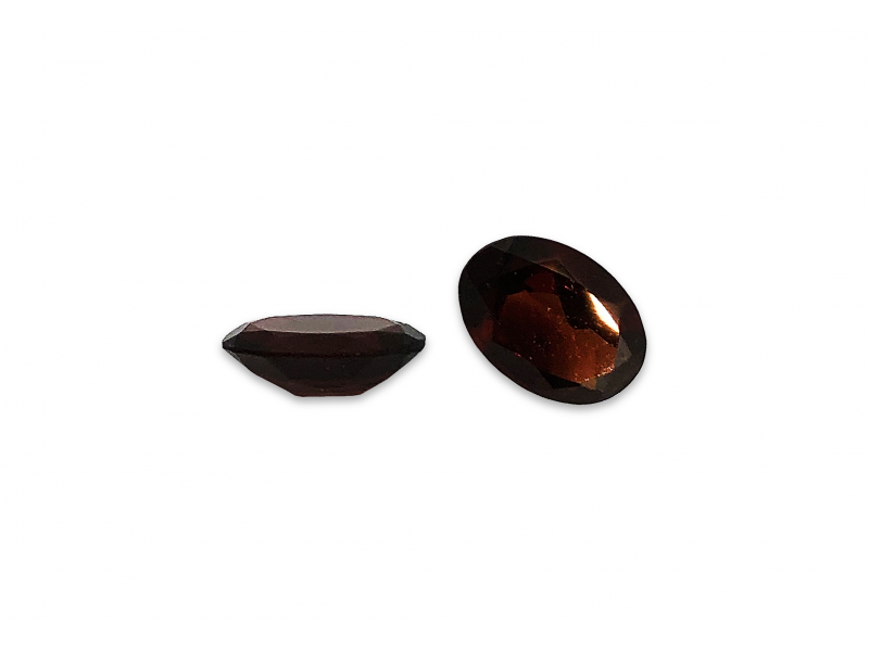 garnet faceted oval 5x7mm