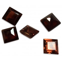 Garnet Cut Stone, Square, 8 mm