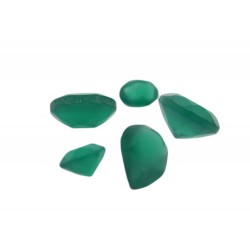Onyx Green Cut Stone, Oval, 5 x 7 mm