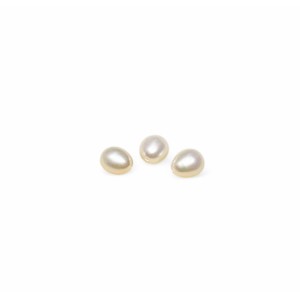 half-drilled pearl drops 8x10mm