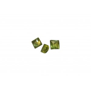 Peridot Cut Stone Buff top, Square, 4 mm