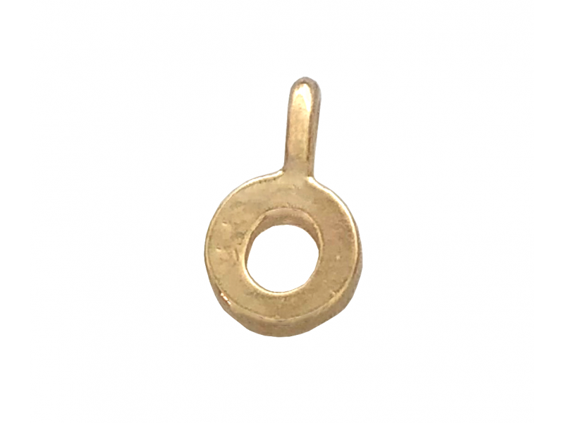 DEEP GOLD PLATE SMALL LETTER PENDANT - O