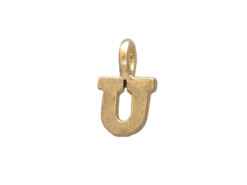 DEEP GOLD PLATE SMALL LETTER PENDANT - U