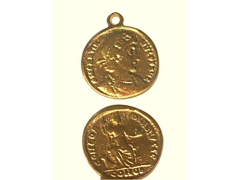 Gold plate Coin Pendant 